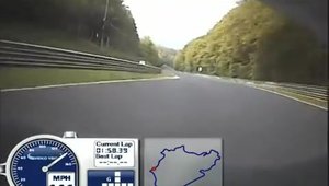 O tura pe 'Ring la bordul unei motociclete pare sinucidere curata