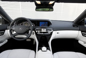Obsesia Biturbo: Mercedes prezinta noile CL63 si CL65 AMG