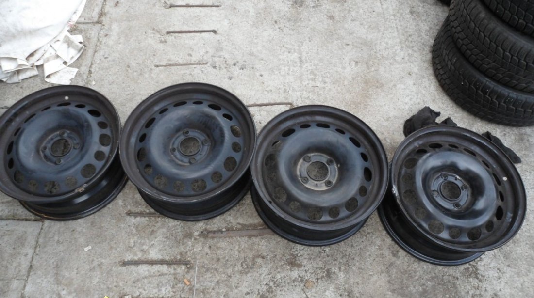 Ocazie set de 4 jante de tabla pe 16 cu 4 gauri 4x108 pentru gama Peugeot 307 sau Citroen C3 la doar 150 Ron BUCATA