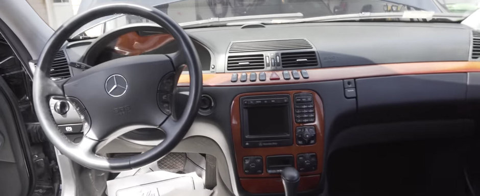 Odata cea mai luxoasa limuzina de pe strada, azi costa mai putin decat un iPhone. Plina de dotari si cu motor V8 Odata cea mai luxoasa limuzina de pe strada, azi costa mai putin decat un iPhone. Plina de dotari si cu motor V8