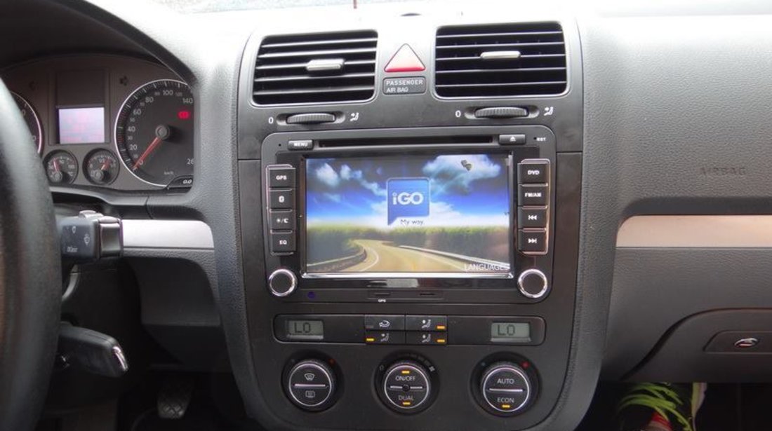 OFERTA! NAVIGATIE DEDICATA VOLKSWAGEN SKODA SEAT NAVD-723V V4 DVD GPS TV CARKIT CAMERA CADOU