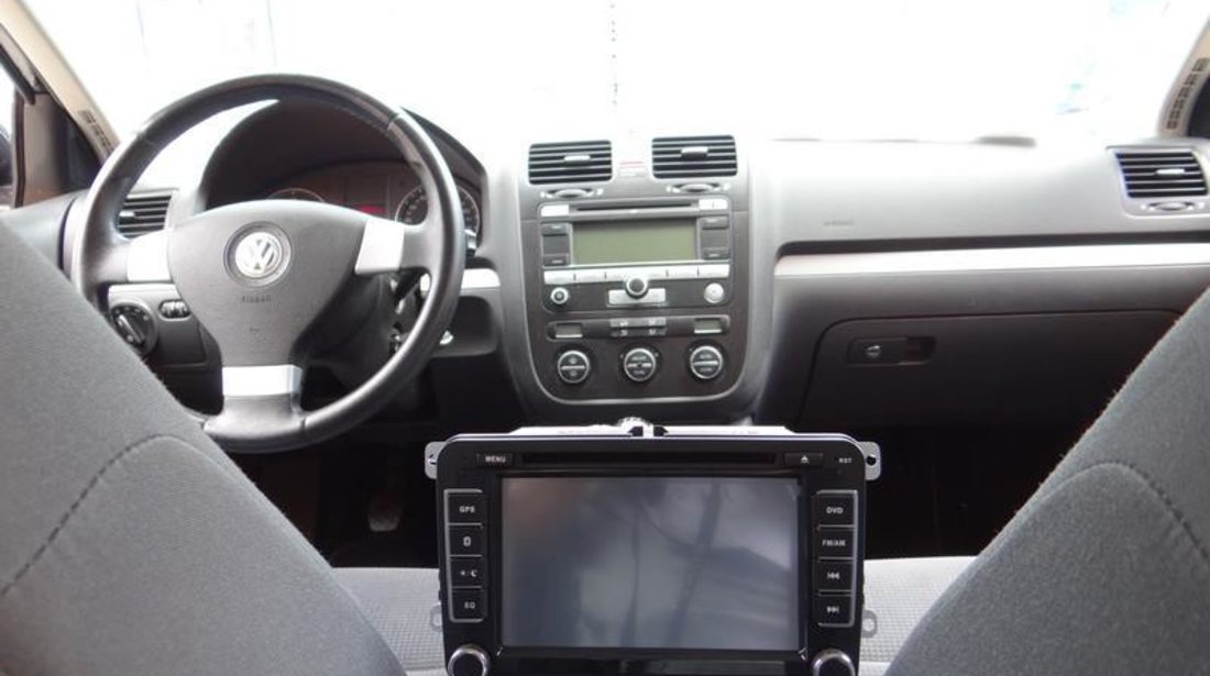 OFERTA! NAVIGATIE DEDICATA VOLKSWAGEN SKODA SEAT NAVD-723V V4 DVD GPS TV CARKIT CAMERA CADOU