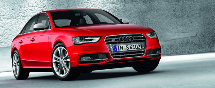 OFICIAL: Audi reimprospateaza gama A4