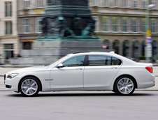 Oficial: BMW dezvaluie noile 760i şi 760Li