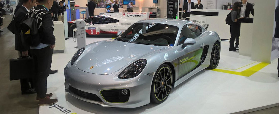 OFICIAL. Cea mai noua sportiva de la Porsche are propulsie complet electrica si face suta in doar 3.3 secunde OFICIAL. Cea mai noua sportiva de la Porsche are propulsie complet electrica si face suta in doar 3.3 secunde