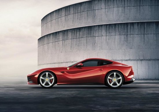 OFICIAL: Ferrari ne face cunostinta cu noul F12 Berlinetta