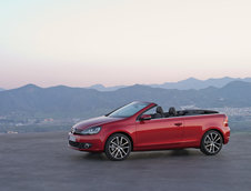 OFICIAL: Golf 6 Cabrio se arata!