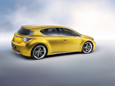 Oficial: Lexus a dezvaluit conceptul LF-Ch