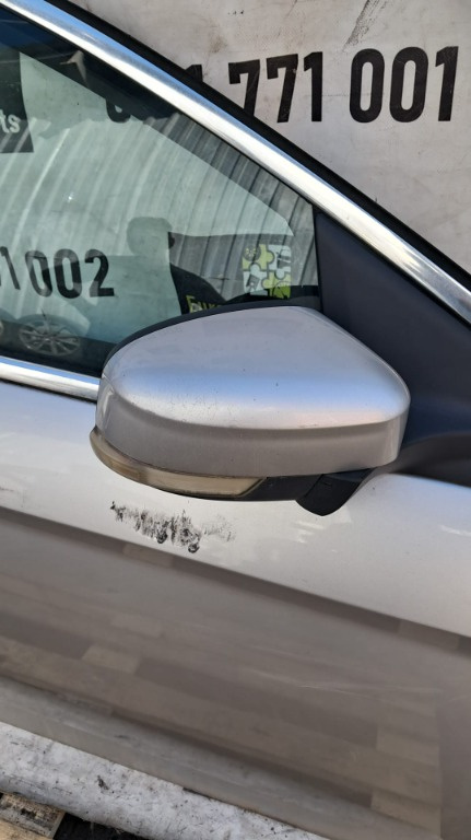Oglinda cu rabatare electrica usa dreapta fata Ford Mondeo MK4 an 2011