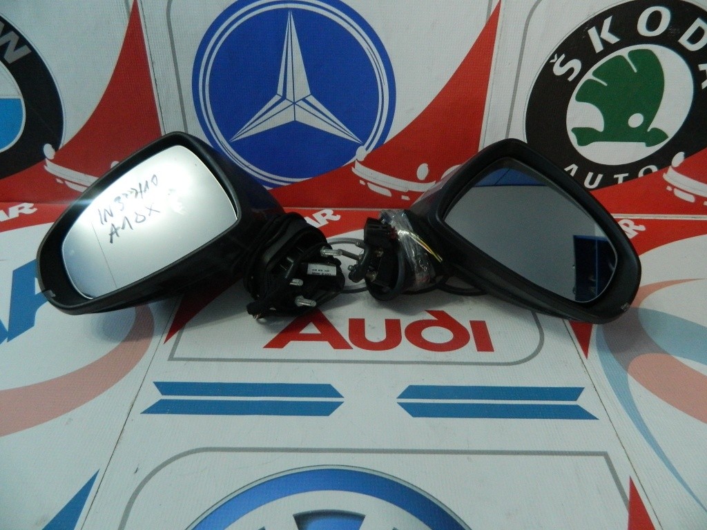 Oglinda dreapta Audi A1 model 2011
