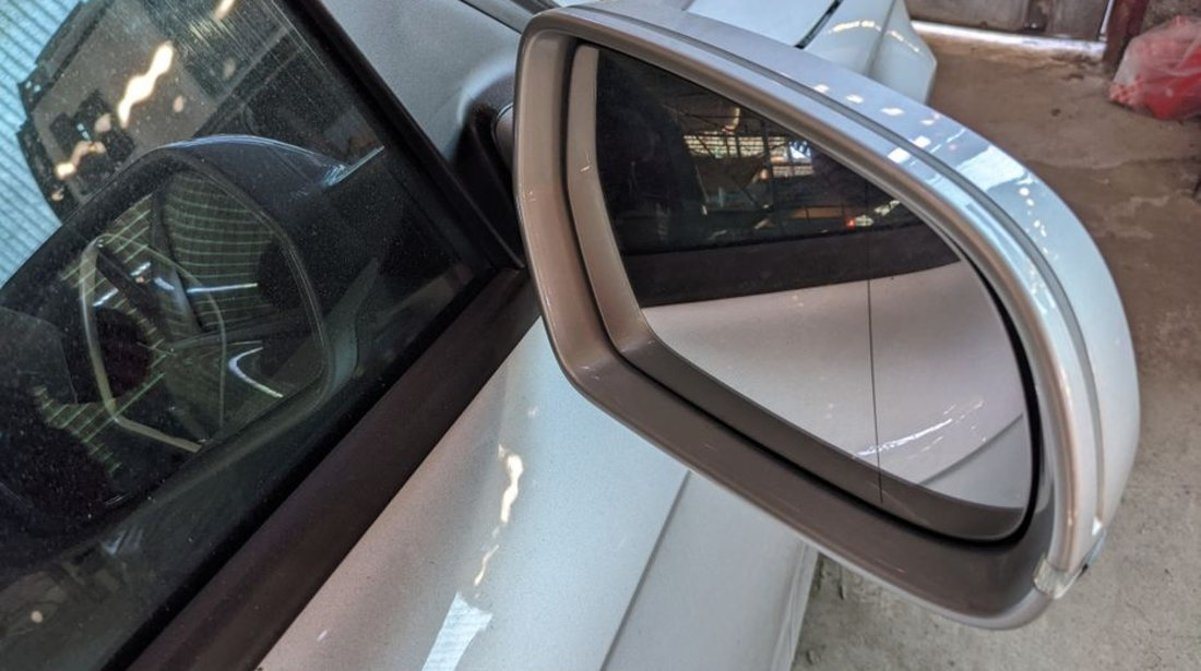Oglinda dreapta Audi A4 B8 de europa