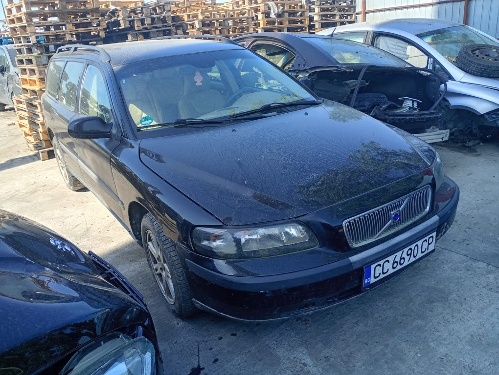 Oglinda dreapta completa Volvo V70 2002 break 2.4 benzina B5244S