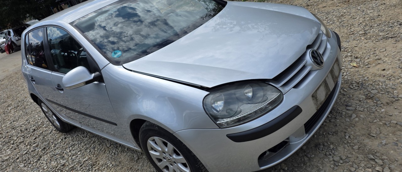 Oglinda dreapta completa Vw Golf 5 Hatchback 2004 2005 2006 2007