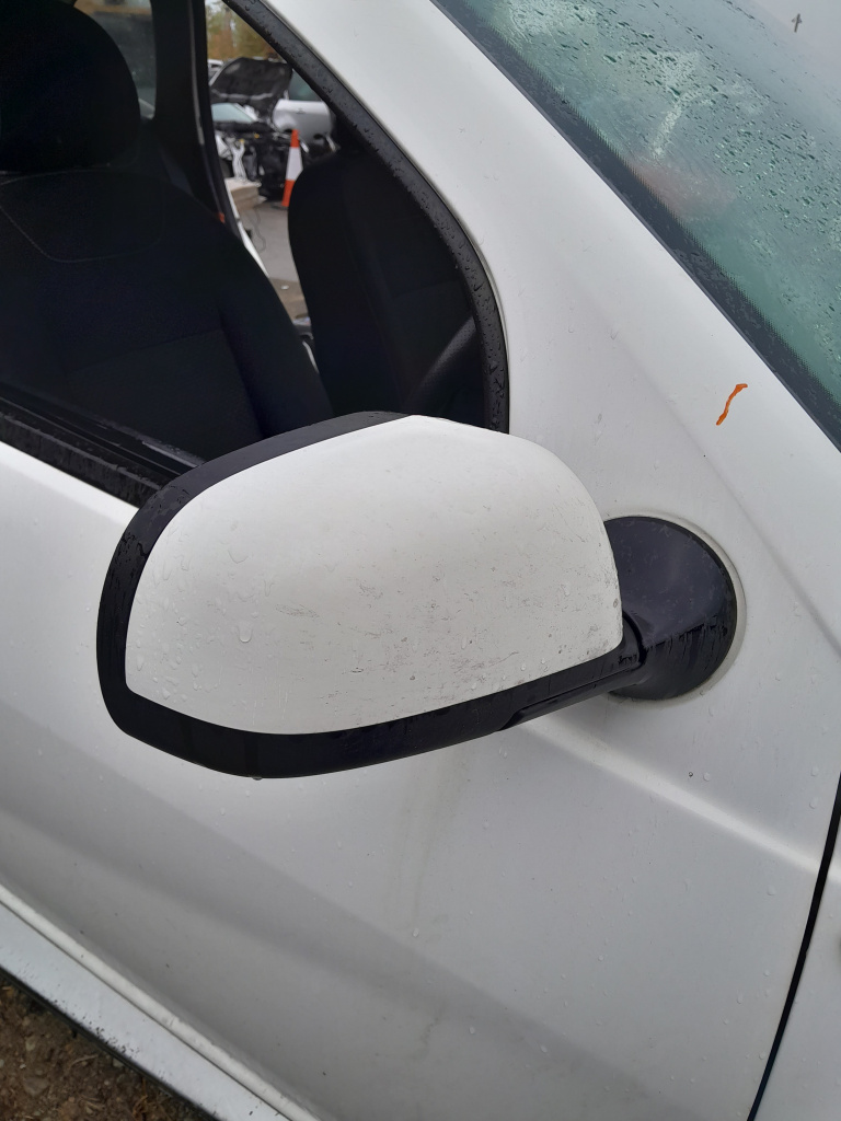 Oglinda dreapta cu rabatre manuala si reglaj electric Dacia Duster 2013