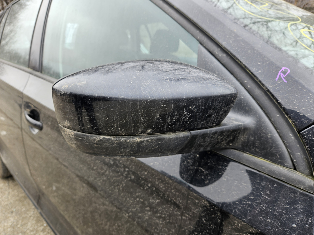 Oglinda dreapta cu rabatre manuala si reglaj electric Skoda RAPID 2013, 5 PINI