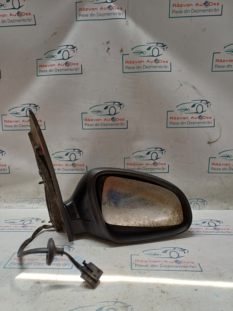 Oglinda dreapta cu rabatre manuala si reglaj electric Opel Astra J - Motorina 2010, 5 PINI / CU DEFECT