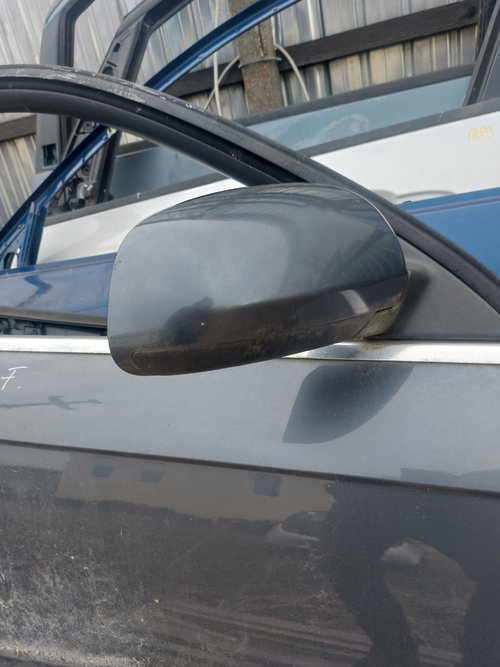 Oglinda dreapta cu rabatre manuala si reglaj electric Audi A4 B7 2.0 Motorina 2005, 5 PINI
