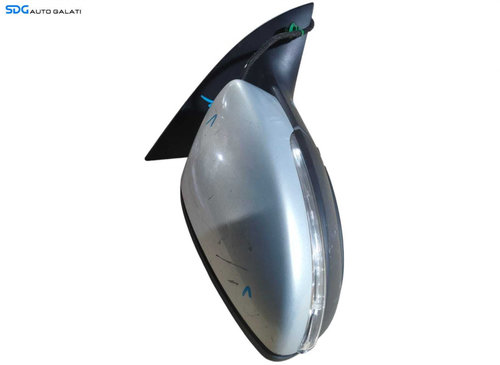 Oglinda Dreapta Electrica Cu Lumina Ambientala Volkswagen Passat B7 2010 - 2015 Culoare Argintiu Cod...