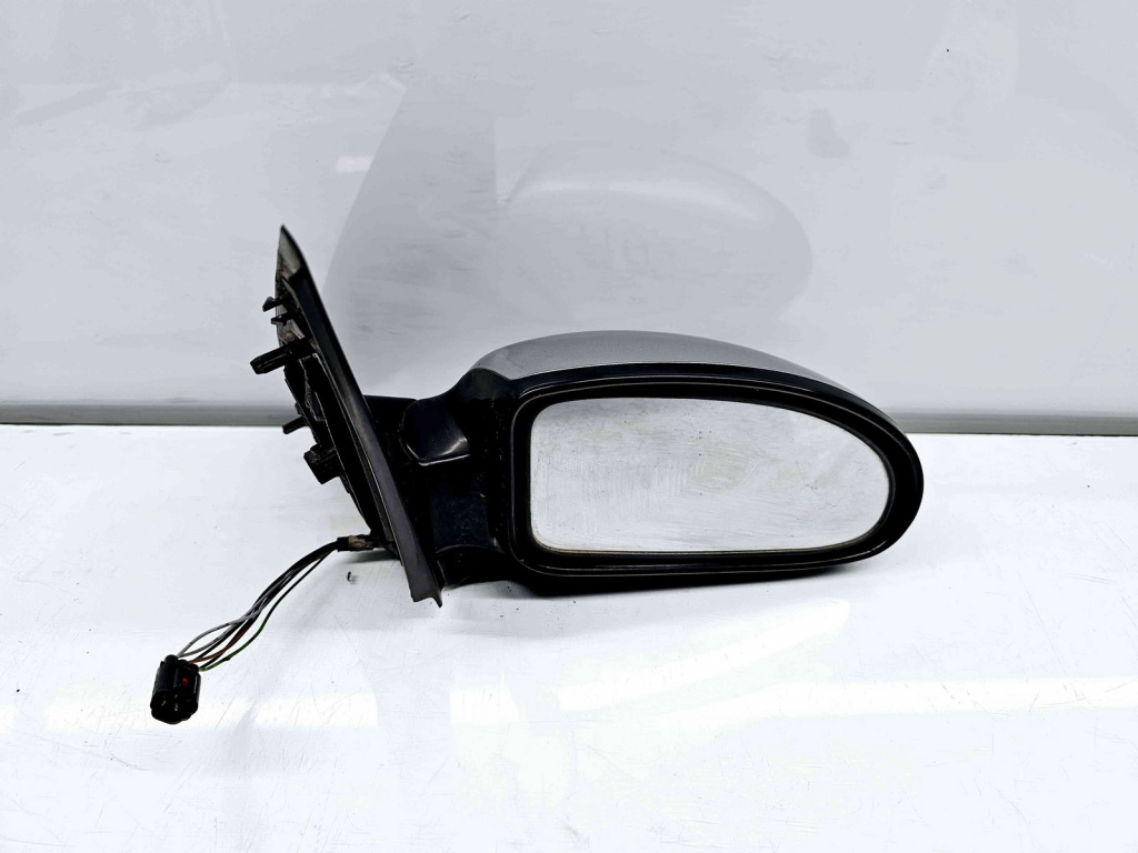 Oglinda dreapta Ford Focus 1 [Fabr 1998-2005] MACHINE SILVER