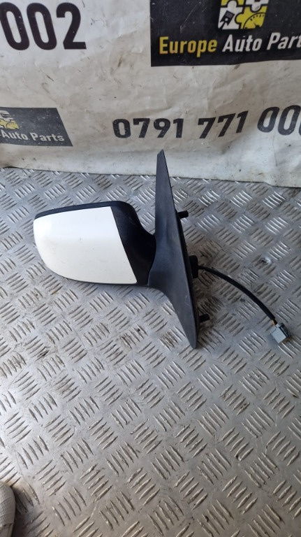 Oglinda dreapta Ford Mondeo 2.0 TDCI an fabricatie 2006