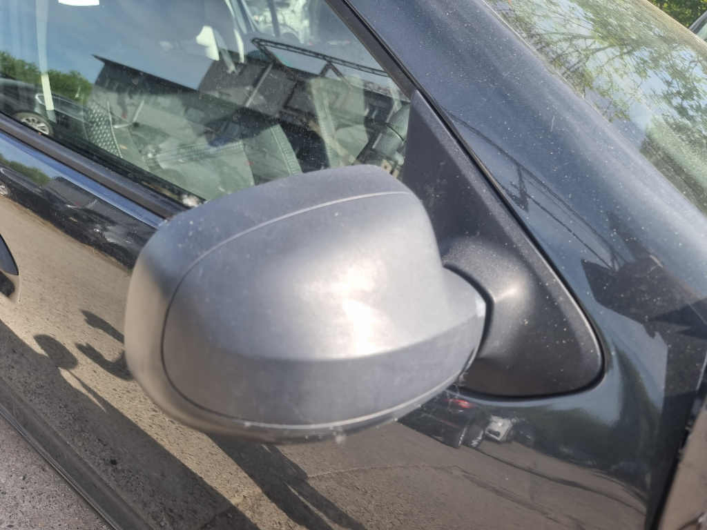 Oglinda dreapta manuala Dacia Sandero 2 - Benzina 2018, 2 PINI