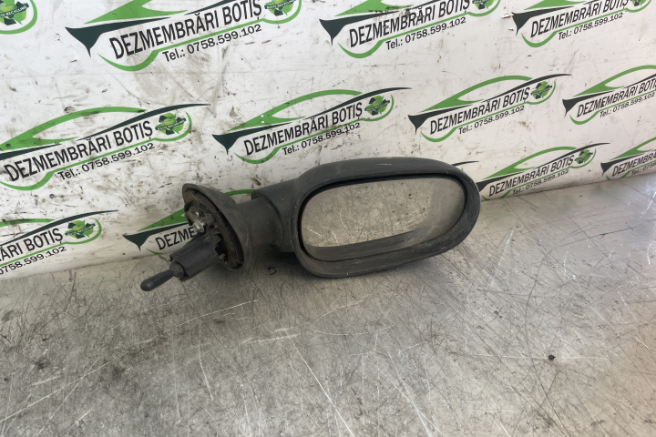 Oglinda dreapta manuala E20103017 / E2 0103017 Dacia Logan [2004 - 2008] MCV 1.5 dci MT (84 hp)
