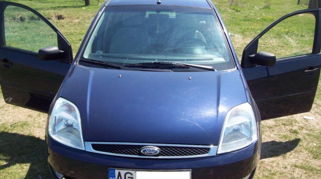 Oglinda dreapta manuala Ford Fiesta an 2003