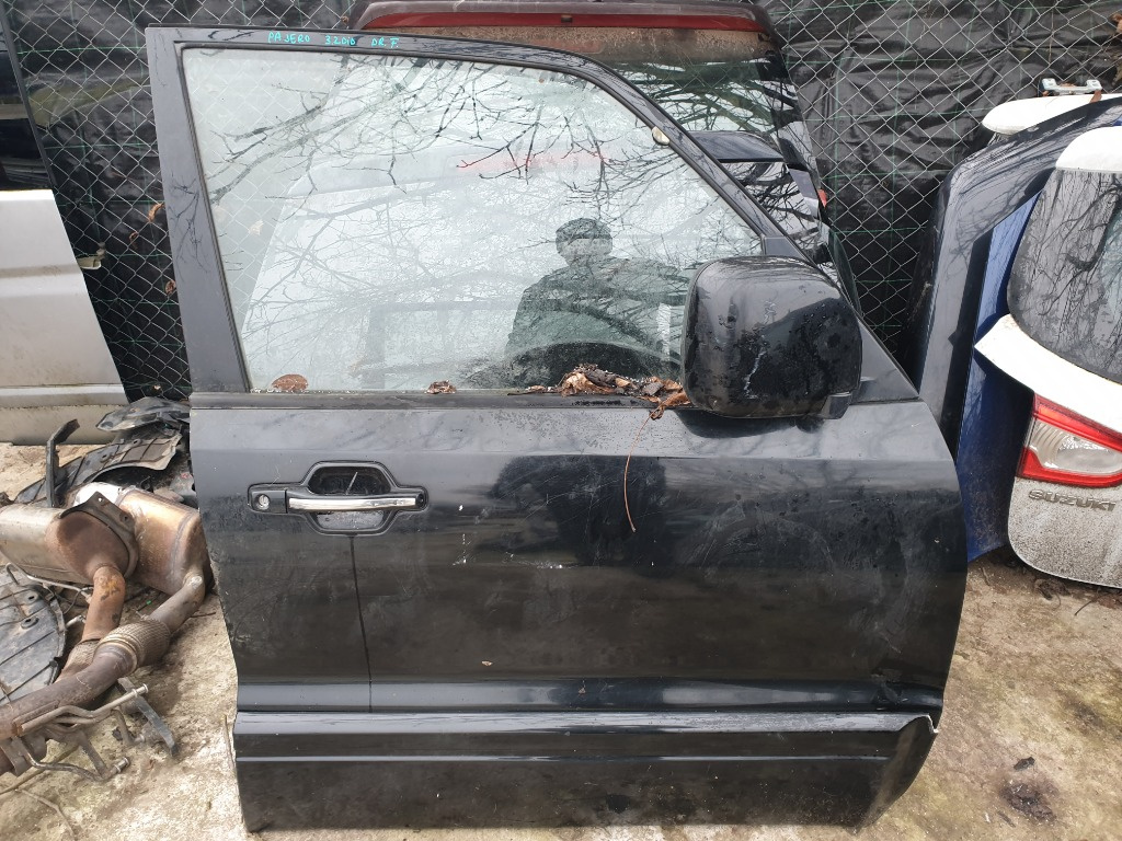 Oglinda Dreapta Mitsubishi Pajero 3.2DID 2002-2006