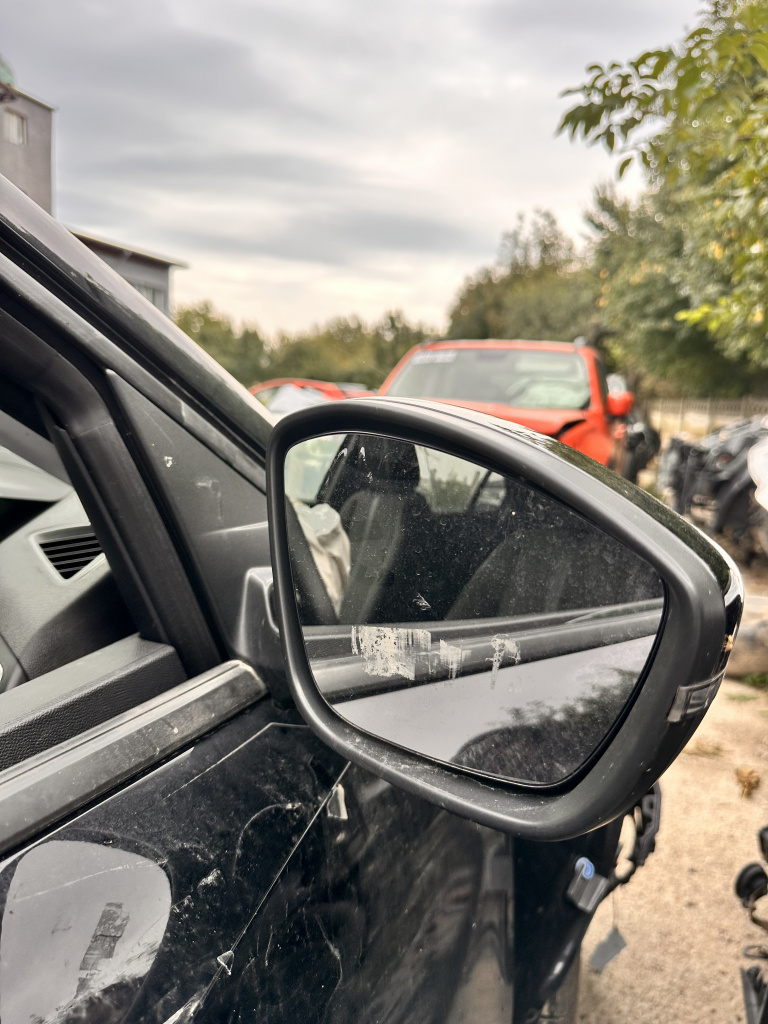 Oglinda Dreapta rabatare electrica Peugeot 2008 1.2 Benzina 2024, -