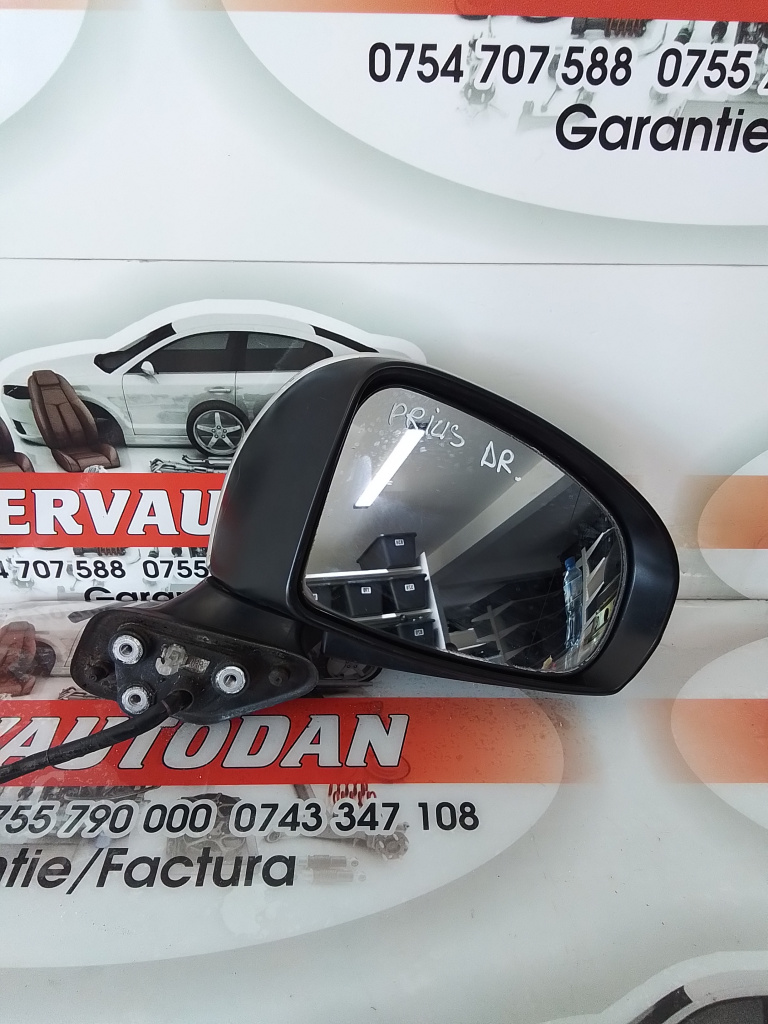 Oglinda dreapta Toyota Prius C (2012->) 1.8 Hybrid 2016
