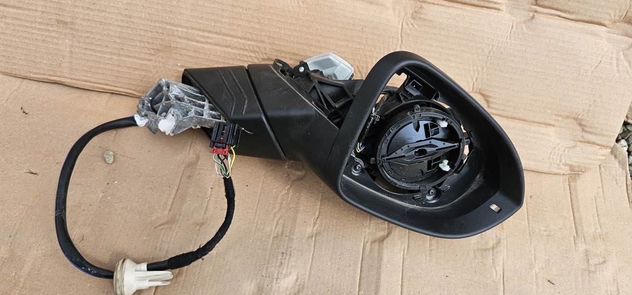 Oglinda dreapta Vw Golf 8 2020 2021 2022 2023