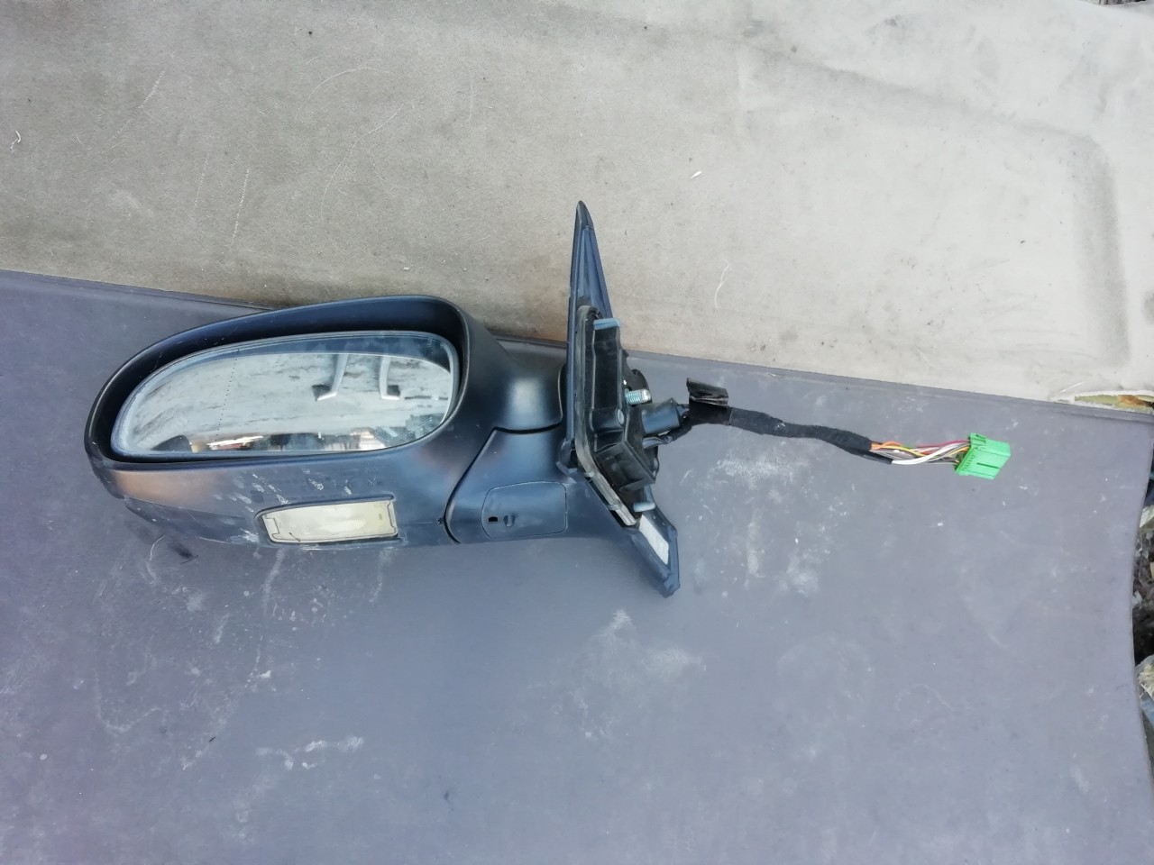Oglinda electrică completa stanga Volvo s80 an 2003