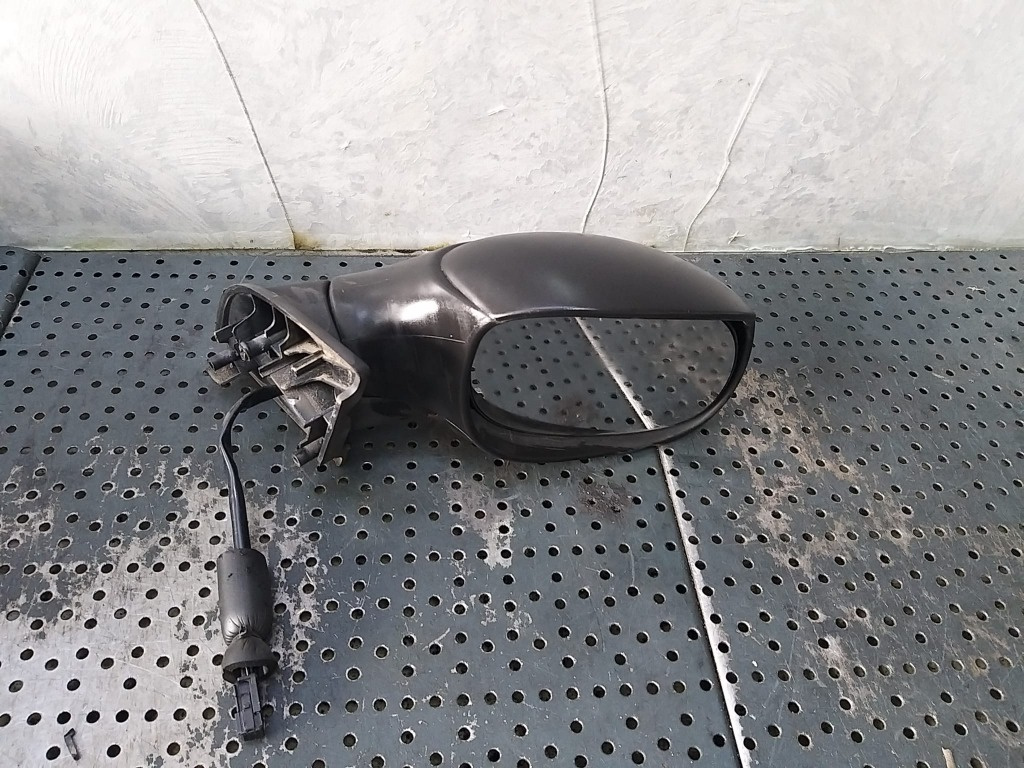 Oglinda electrica dreapta citroen c3 1