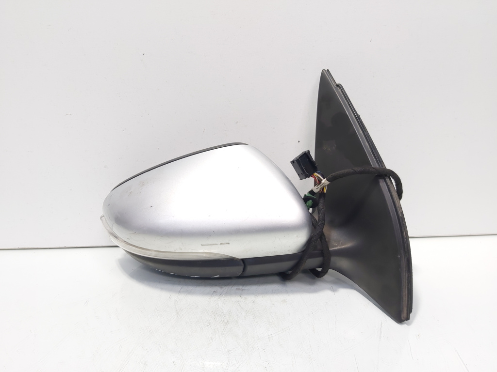 Oglinda electrica dreapta cu semnalizare, Vw Golf 6 (5K1) vol pe stanga (id:705743)