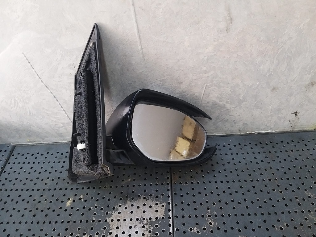 Oglinda electrica dreapta mazda 2 pentru piese df7469120