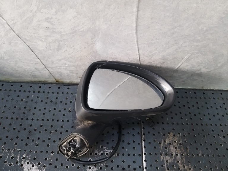 Oglinda electrica dreapta opel corsa d