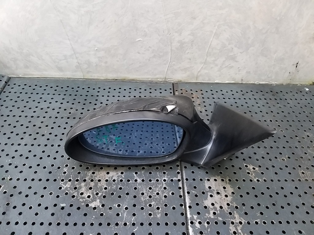 Oglinda electrica stanga bmw seria 1 e87 pentru piese