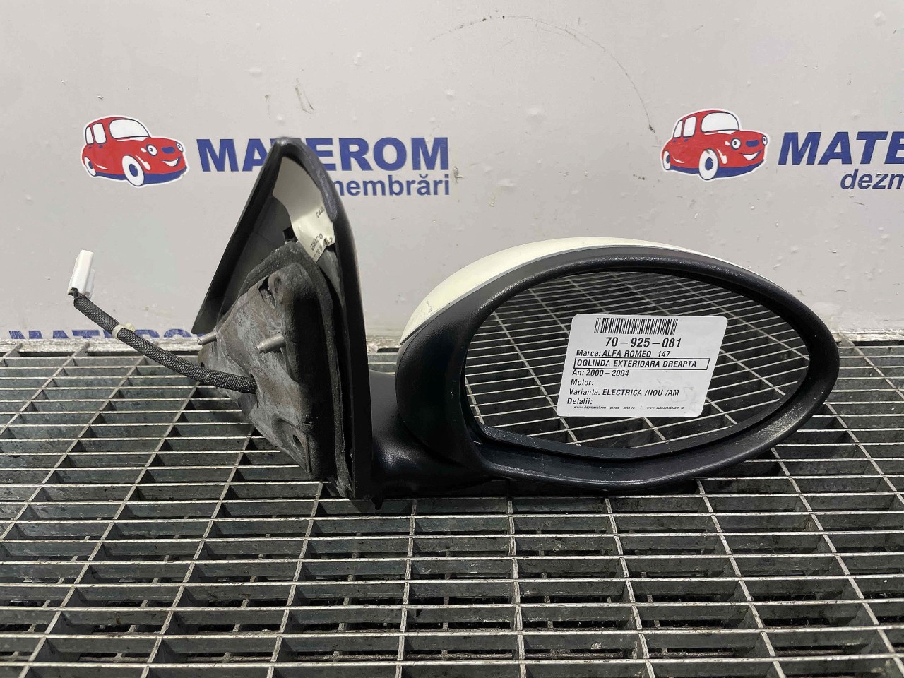 OGLINDA EXTERIOARA DREAPTA ALFA ROMEO 147 - - (2000 2004)