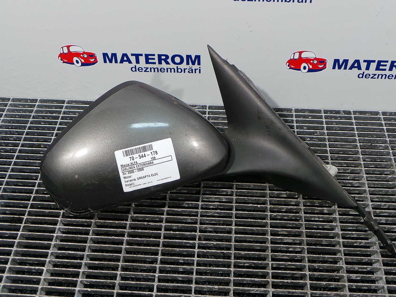 OGLINDA EXTERIOARA DREAPTA ALFA ROMEO 159 - - (2005 2012)