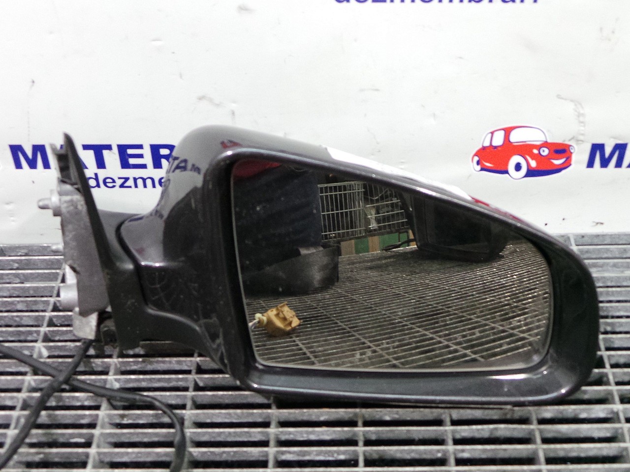 OGLINDA EXTERIOARA DREAPTA AUDI A4 - - (2004 2007)