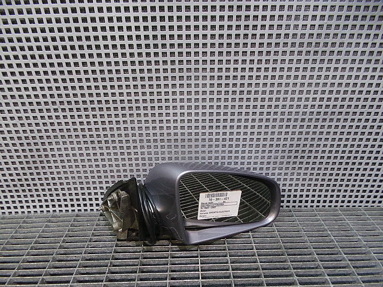 OGLINDA EXTERIOARA DREAPTA AUDI A4 - - (2004 2007)
