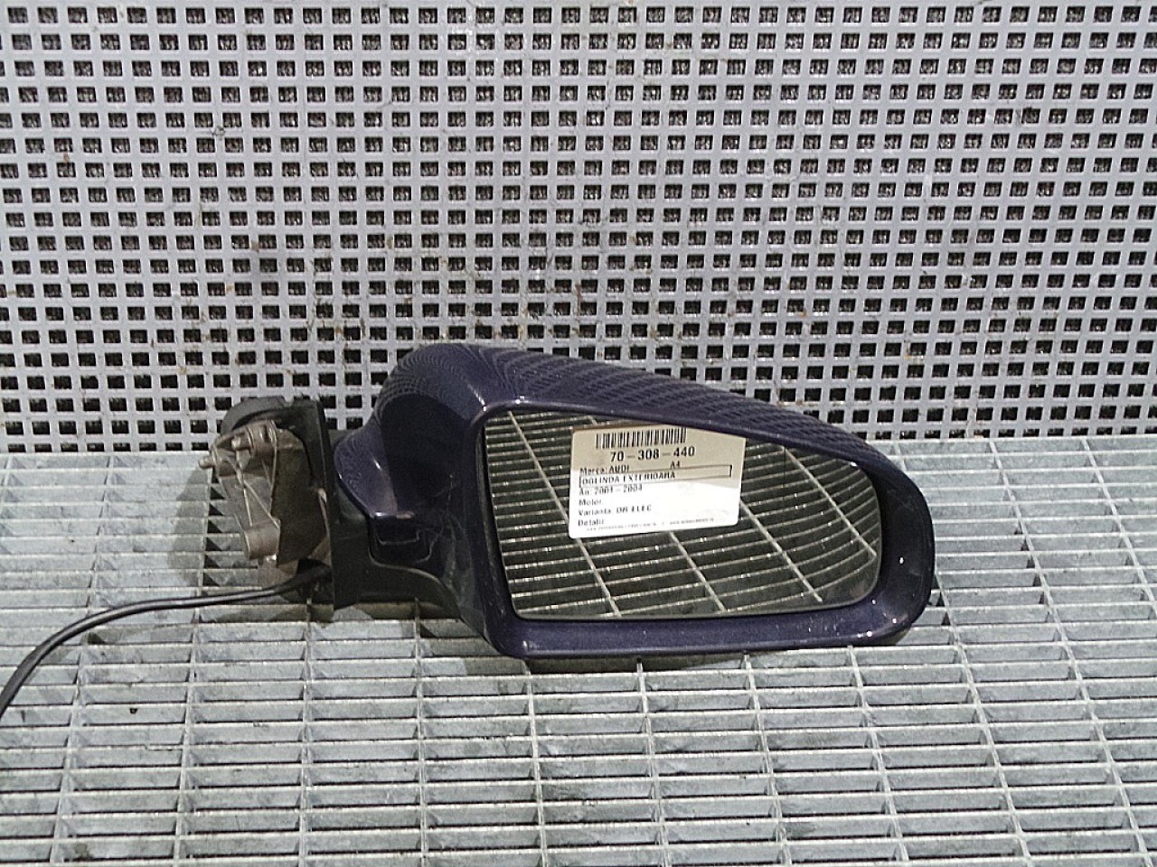 OGLINDA EXTERIOARA DREAPTA AUDI A4 A4 - - (2001 2004)