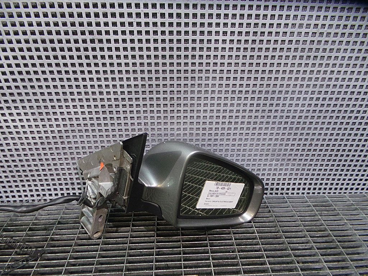 OGLINDA EXTERIOARA DREAPTA AUDI A4 A4 - - (2001 2004)