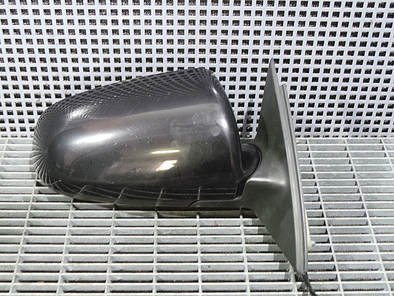 OGLINDA EXTERIOARA DREAPTA AUDI A4 A4 - - (2004 2007)