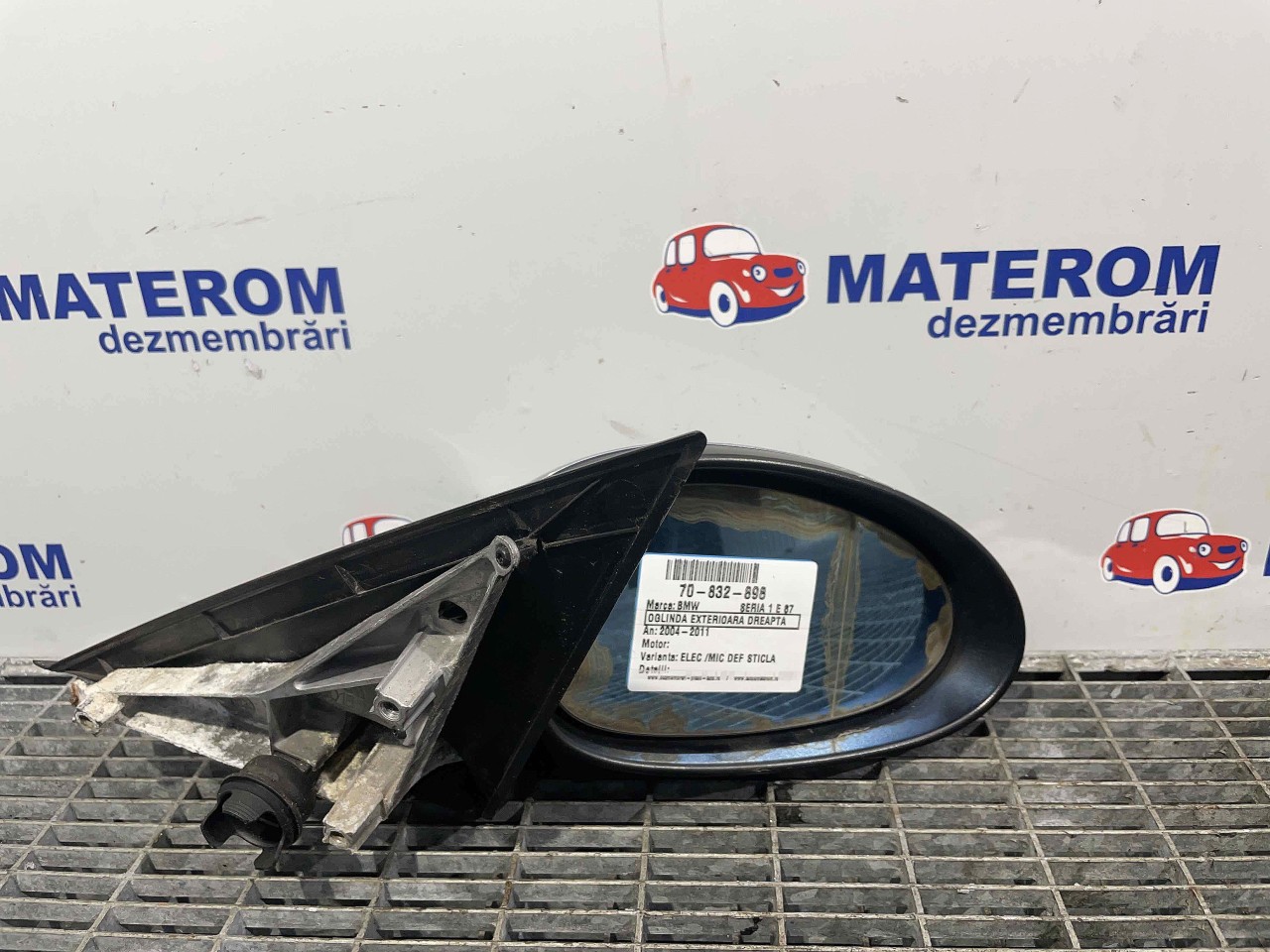 OGLINDA EXTERIOARA DREAPTA BMW SERIA 1 E 87 - - (2004 2011)
