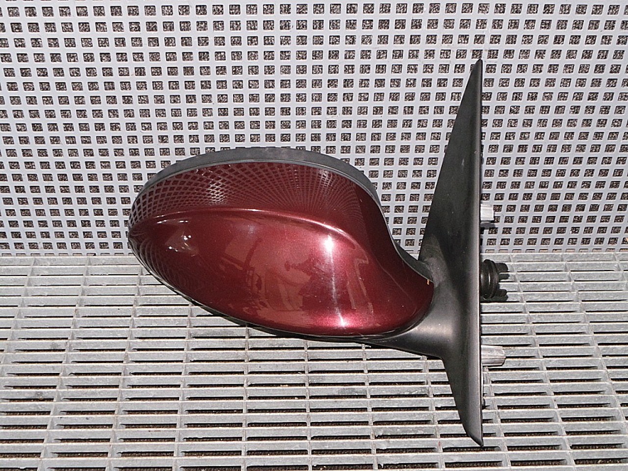 OGLINDA EXTERIOARA DREAPTA BMW SERIA 3 E 90 - - (2004 2007)