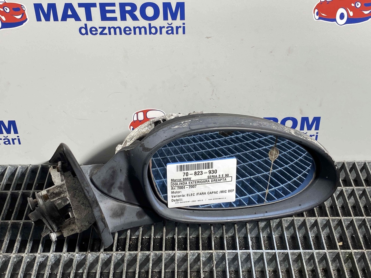 OGLINDA EXTERIOARA DREAPTA BMW SERIA 3 E 90 - - (2004 2007)