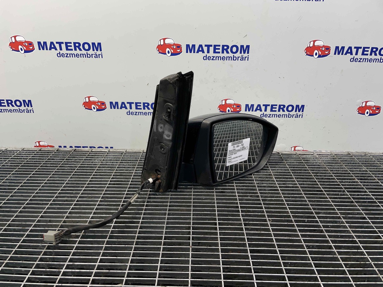 OGLINDA EXTERIOARA DREAPTA FORD C-MAX C-MAX - - (2010 2015)
