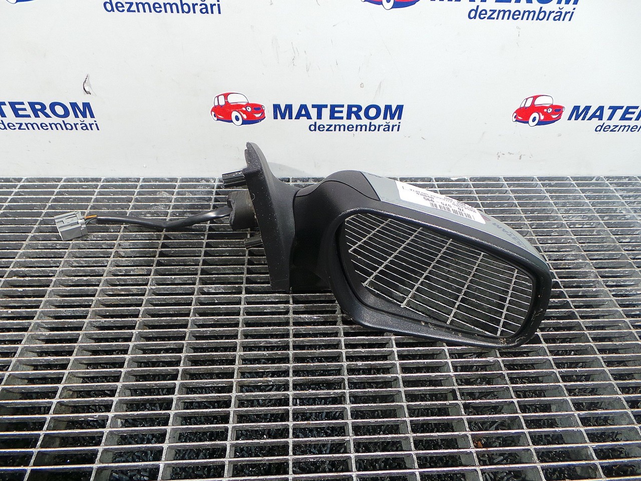 OGLINDA EXTERIOARA DREAPTA FORD MONDEO - - (2000 2007)