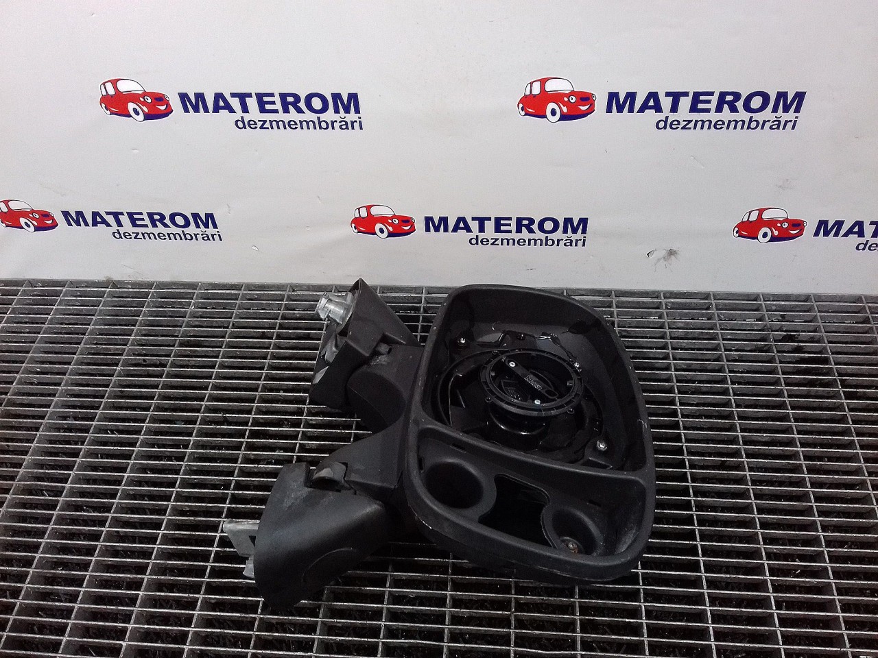 OGLINDA EXTERIOARA DREAPTA OPEL VIVARO - - (2001 2006)